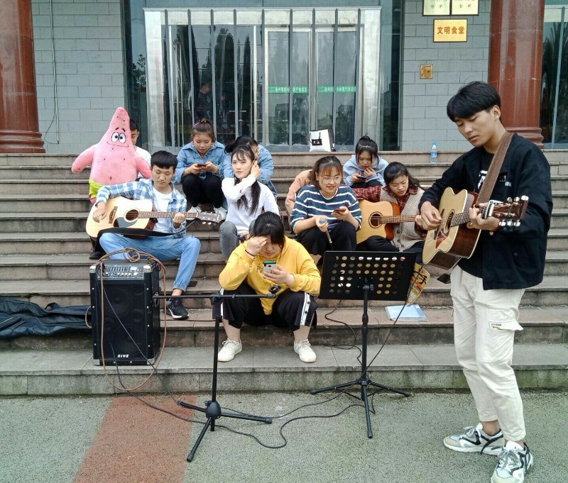 f4c15cd1c9846a3be6dfb3f2afc26f46_47614.jpg f4c15cd1c9846a3be6dfb3f2afc26f46.jpg